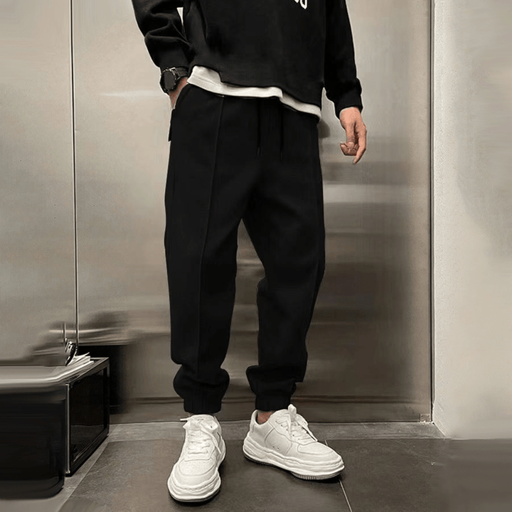 Nils | Herren Casual Sweatpants mit Tapered Fit