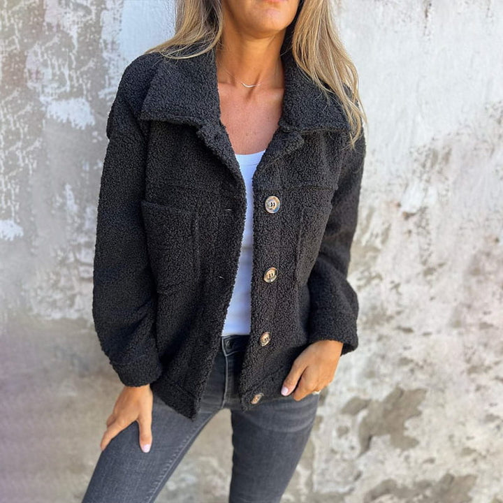 Verena | Stylische Taillierte Jacke mit Knöpfen